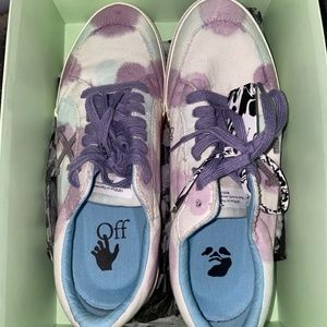 Men Off White sneakers